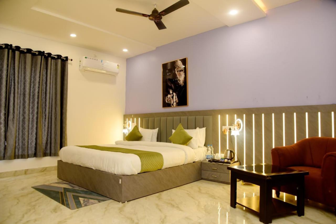 Hotel Eco Park Rewa Exterior photo